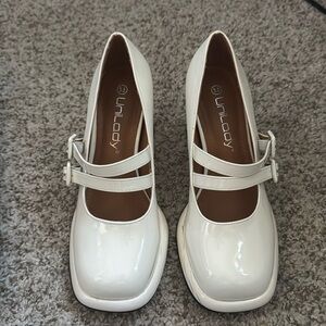 White chunky heels, mary Janes